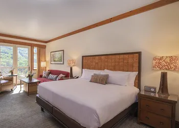 The Lodge at Spruce Peak, a Destination by Hyatt Residence hotel thumbnail 5