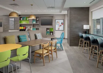 Home2 Suites by Hilton Phoenix Airport South hotel thumbnail 4
