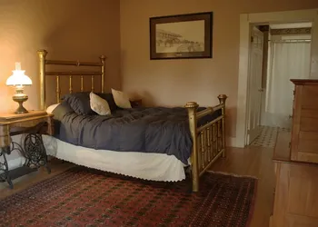 TA Ranch hotel thumbnail 6