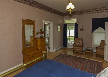 TA Ranch hotel thumbnail 7