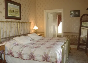 TA Ranch hotel thumbnail 8