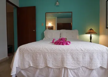 La Esmeralda PR hotel thumbnail 6