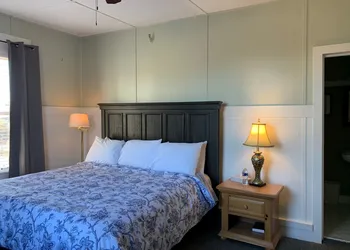 Woodbridge Inn & Tavern hotel thumbnail 6