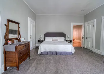 Hatch House Bed & Breakfast hotel thumbnail 8