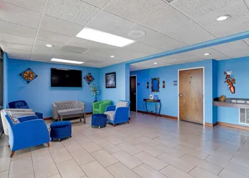 SureStay Hotel by Best Western Lenoir City hotel thumbnail 4