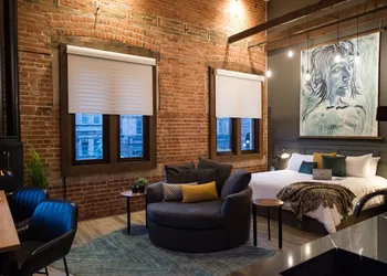48 King West Boutique Hotel hotel thumbnail 3