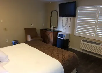 Capri Motel hotel thumbnail 7