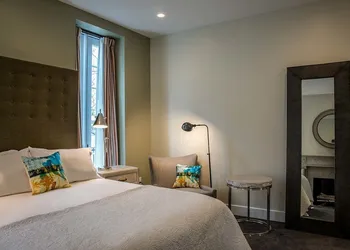 Inn On Camac hotel thumbnail 6