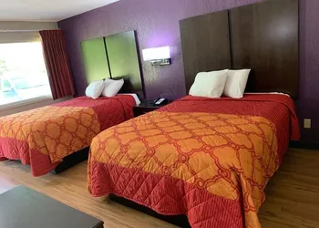 Relax Inn & Suites hotel thumbnail 2