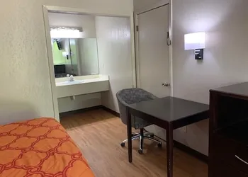 Relax Inn & Suites hotel thumbnail 5