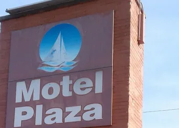 Motel Plaza hotel thumbnail 6