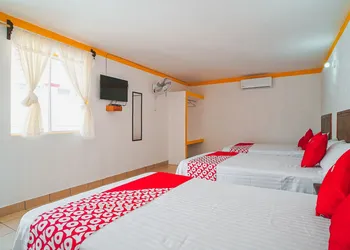 OYO Hospedaje Colibri hotel thumbnail 5