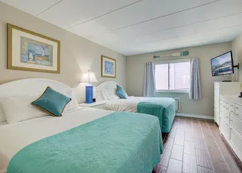 Ocean 7 hotel thumbnail 5