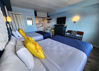 Ocean 7 hotel thumbnail 6