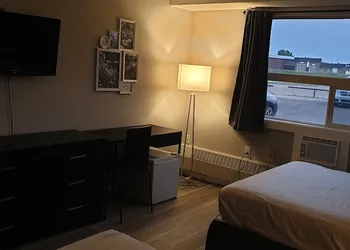 Frontier Hotel hotel thumbnail 8