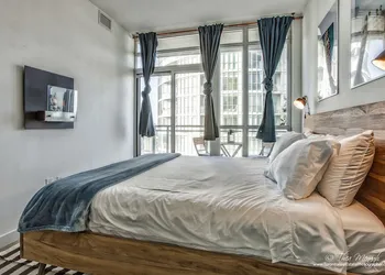 New Modern - DT King W Spacious 3BR hotel thumbnail 2
