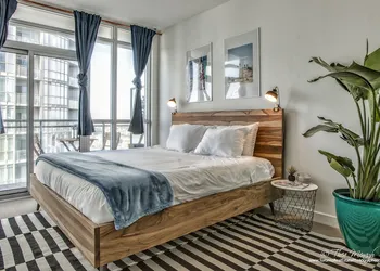 New Modern - DT King W Spacious 3BR hotel thumbnail 6
