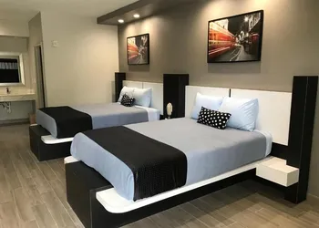 Crystal Inn hotel thumbnail 8
