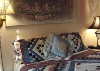 Breyhouse B&B Inn hotel thumbnail 4