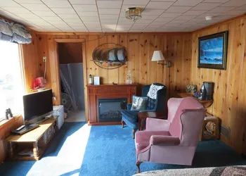Breyhouse B&B Inn hotel thumbnail 5