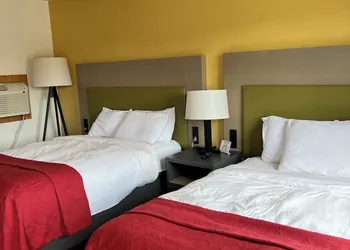 Munising Motel hotel thumbnail 5