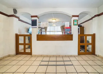 Capital O Hotel Casa Blanca hotel thumbnail 4