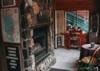 Battle Creek Lodge hotel thumbnail 2