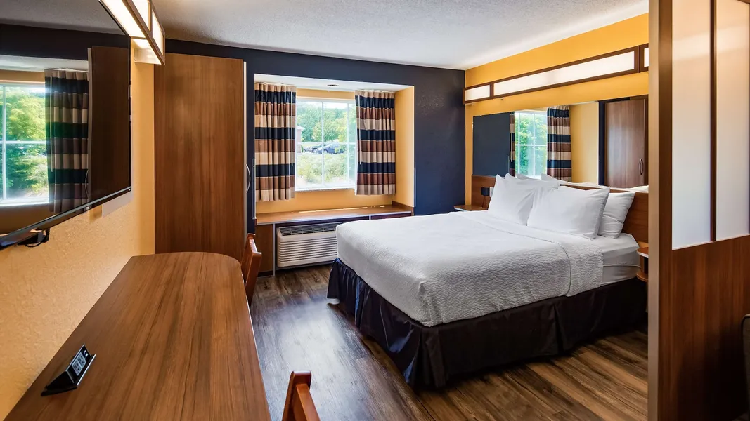 SureStay Plus Hotel by Best Western Keyser hotel detail image 6