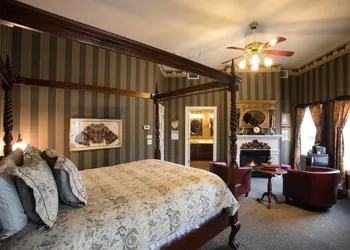 Gruene River Hotel & Retreat hotel thumbnail 5