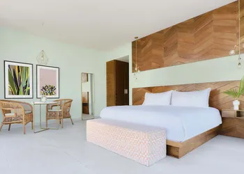 CALIXTA Hotel hotel thumbnail 8