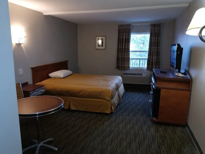 Peachtree Inn & suites hotel detail image 2