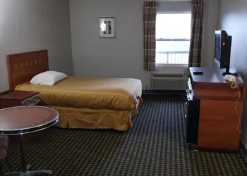 Peachtree Inn & suites hotel thumbnail 4