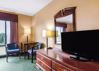Precious Hotel hotel thumbnail 8