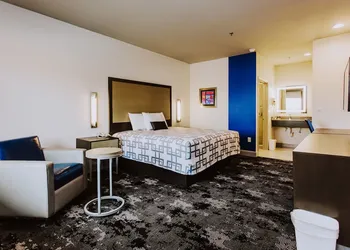Palace Inn Airtex hotel thumbnail 3