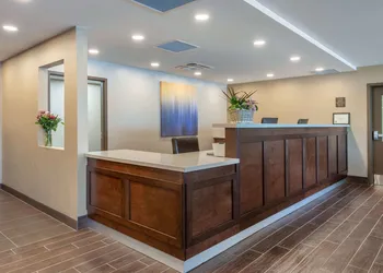 Comfort Inn & Suites hotel thumbnail 2