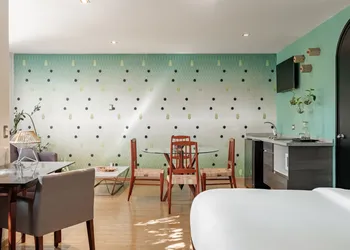 Pug Seal Polanco Allan Poe hotel thumbnail 8