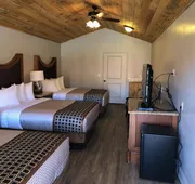 Red Canyon Cabins hotel detail image 4