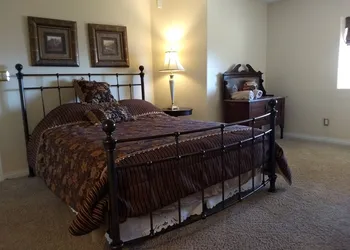 Sunshine Mountain Bed and Breakfast hotel thumbnail 5