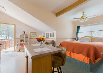 Crown King Cabins Suites and Bunkhouse hotel thumbnail 7