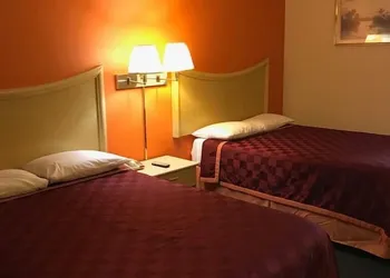 Budget Inn hotel thumbnail 4