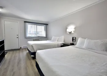 Motel Newstar Laval hotel thumbnail 2