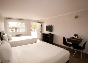 Motel Newstar Laval hotel thumbnail 8