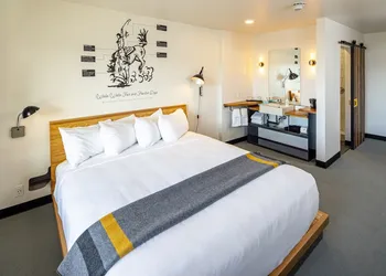 The FINCH hotel thumbnail 8