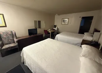 Country Inn Motel hotel thumbnail 2