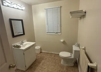 Country Inn Motel hotel thumbnail 4