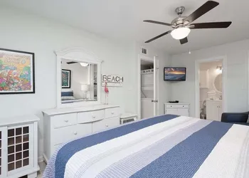 Sandy Shores West 101 2 Bedroom Condo by RedAwning hotel thumbnail 3