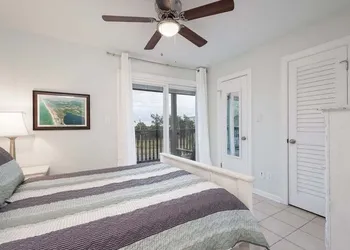 Sandy Shores West 101 2 Bedroom Condo by RedAwning hotel thumbnail 5
