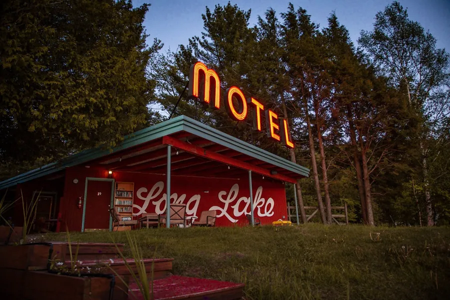 Motel Long Lake and Cottages hotel detail image 2