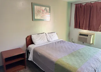 Budget inn hotel thumbnail 3