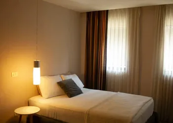 Hotel Internacional hotel thumbnail 7